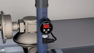 Sistema di controllo della pressione della pompa nell'impianto di lavaggio cassette con sensore di pressione